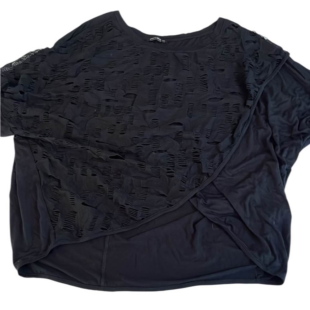 Nally & Millie size large black short sleeve tulip front top laser cut front